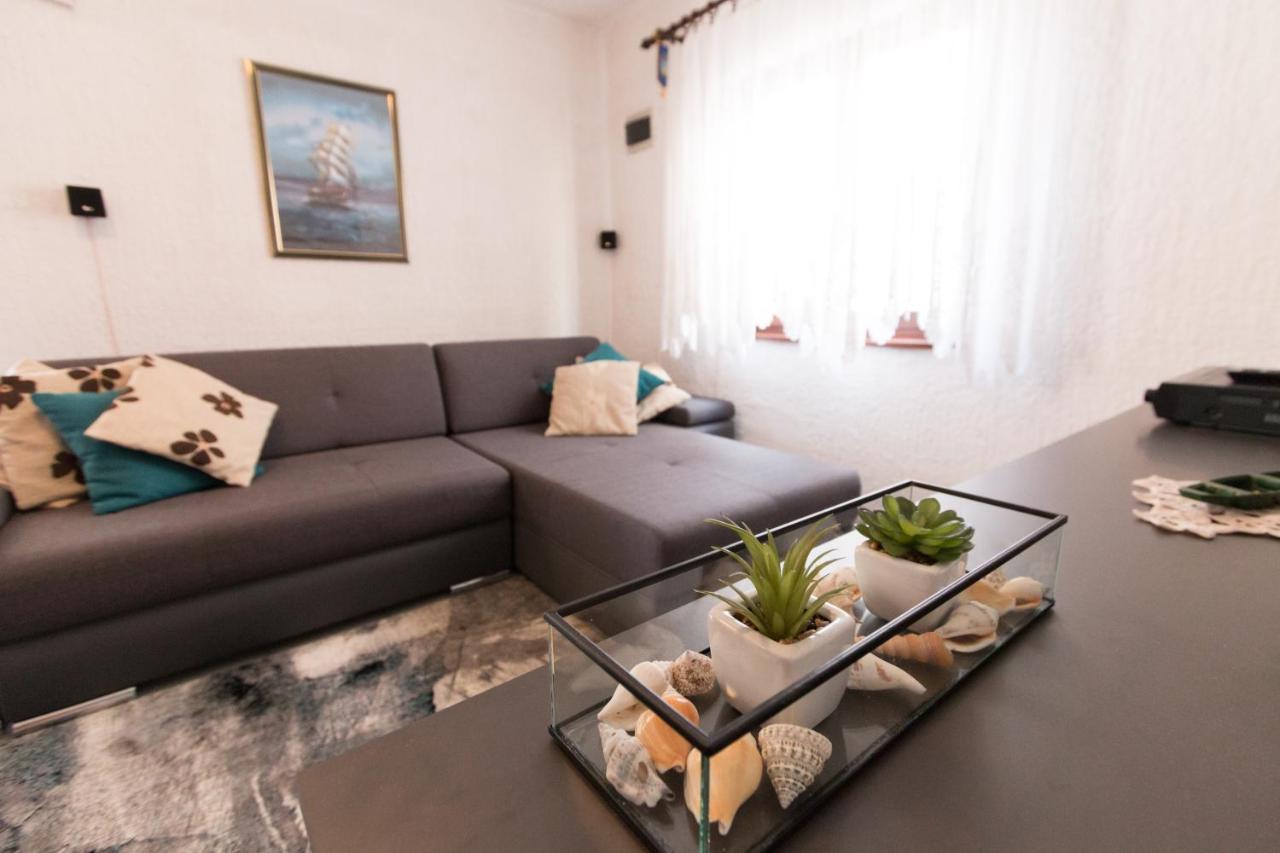 הוילה ויר Holiday House Tara מראה חיצוני תמונה