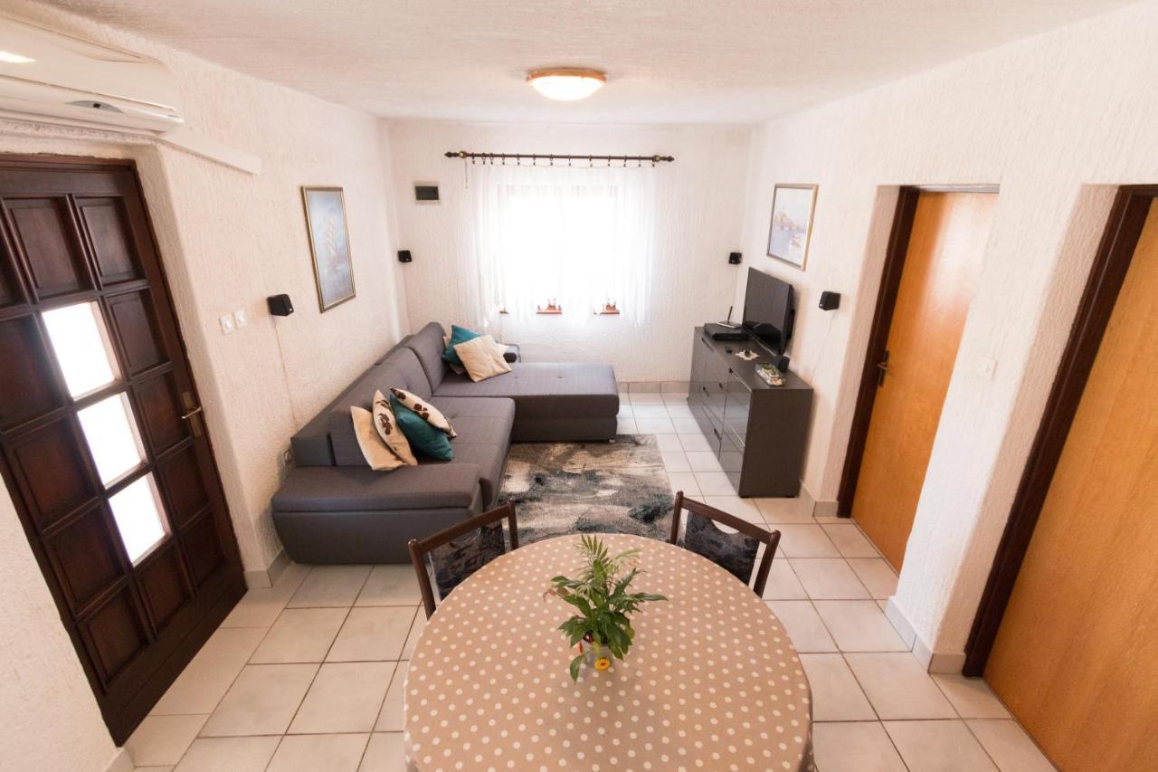 הוילה ויר Holiday House Tara מראה חיצוני תמונה